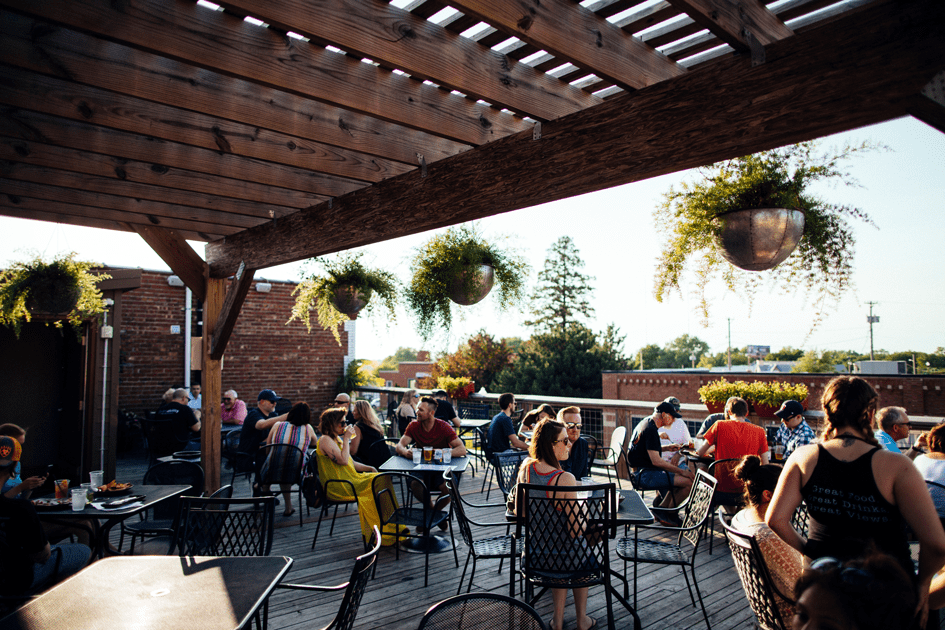 13 Restaurant Patios in Omaha You Should Enjoy This Season [Updated 2021]